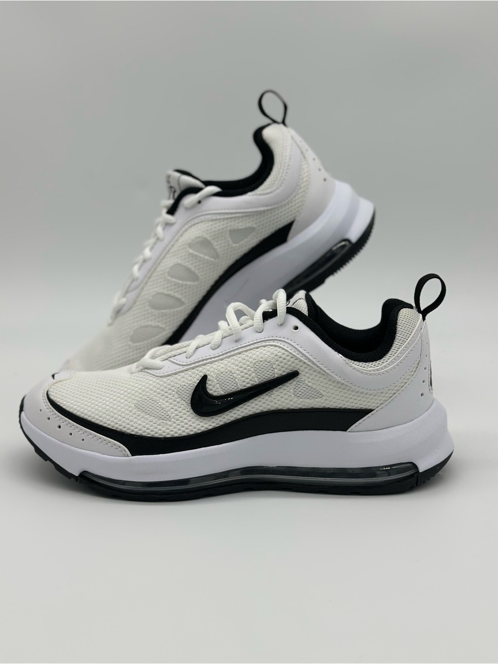 Nike White and Black Women's Sneakers